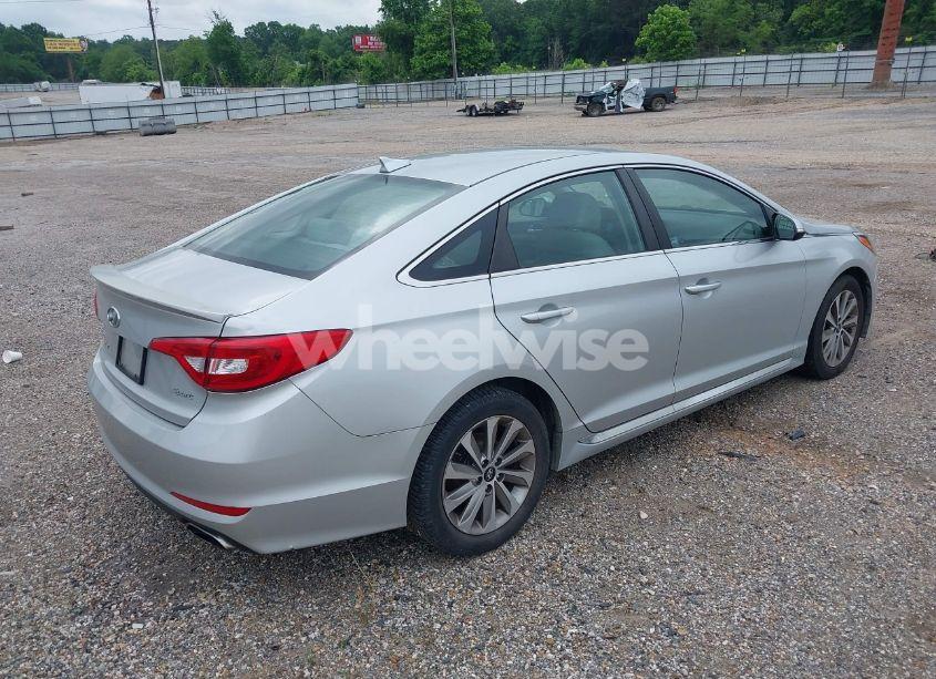 Photo 4 of 2015 Hyundai Sonata SPORT (VIN 5NPE34AF3FH043296)