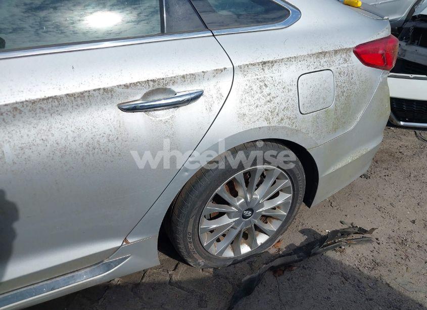 Photo 6 of 2015 Hyundai Sonata LIMITED (VIN 5NPE34AF3FH047137)