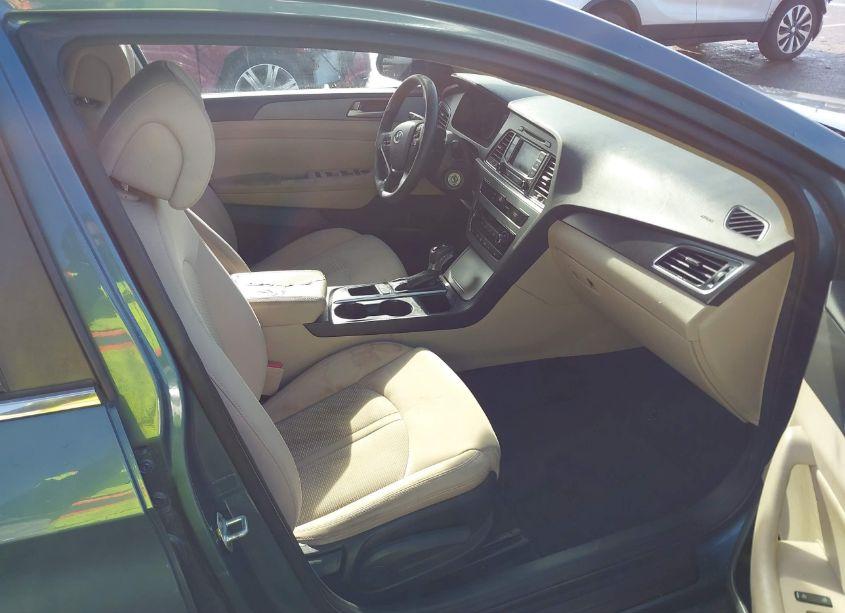 Photo 5 of 2015 Hyundai Sonata SPORT (VIN 5NPE34AF3FH107398)