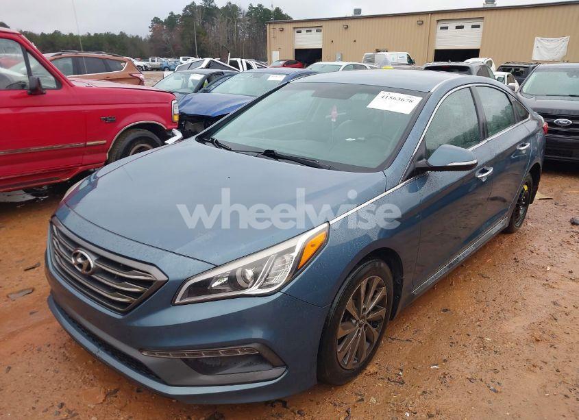 Photo 2 of 2015 Hyundai Sonata SPORT (VIN 5NPE34AF3FH108891)