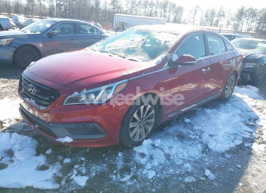 Photo 2 of 2015 Hyundai Sonata SPORT (VIN 5NPE34AF3FH128090)