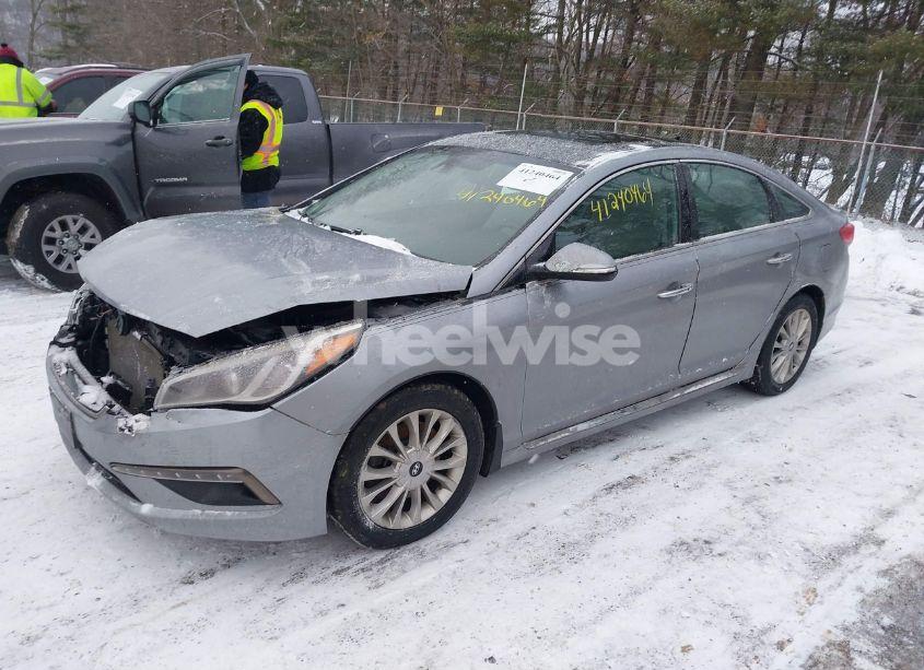 Photo 2 of 2015 Hyundai Sonata LIMITED (VIN 5NPE34AF3FH131863)