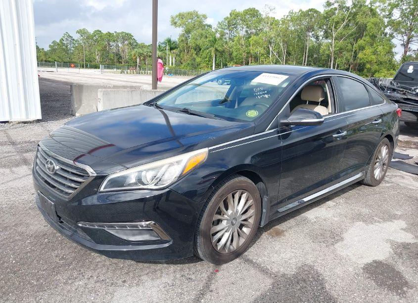 Photo 2 of 2015 Hyundai Sonata LIMITED (VIN 5NPE34AF3FH184384)