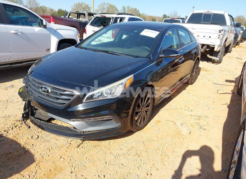 Photo 2 of 2015 Hyundai Sonata SPORT (VIN 5NPE34AF3FH191321)
