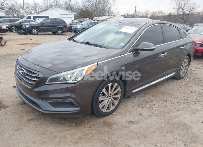 Photo 2 of 2015 Hyundai Sonata SPORT (VIN 5NPE34AF3FH192646)