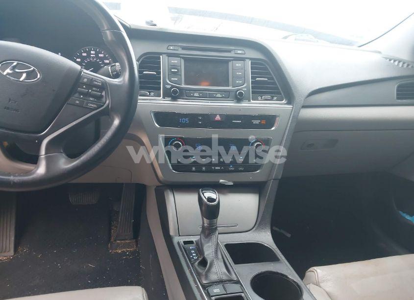 Photo 22 of 2015 Hyundai Sonata SPORT (VIN 5NPE34AF3FH192646)