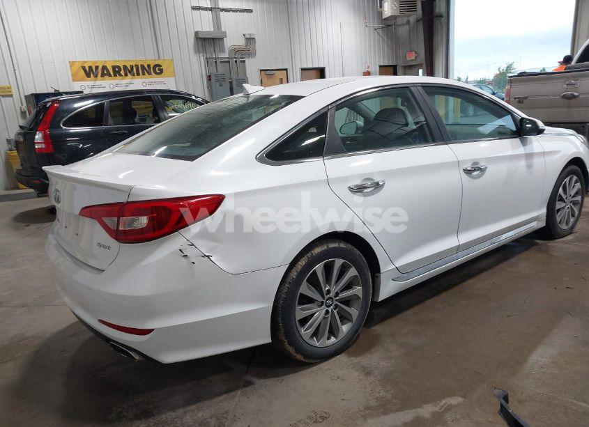 Photo 4 of 2015 Hyundai Sonata SPORT (VIN 5NPE34AF3FH251288)