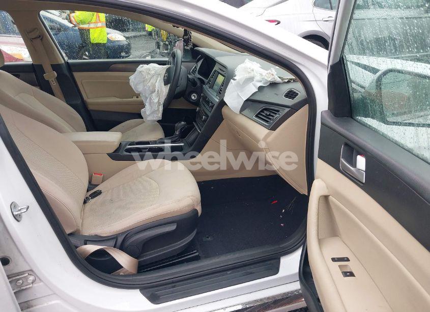 Photo 5 of 2016 Hyundai Sonata SPORT (VIN 5NPE34AF3GH312141)
