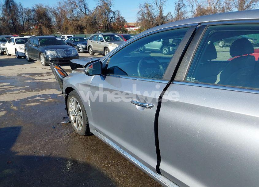 Photo 17 of 2016 Hyundai Sonata SPORT (VIN 5NPE34AF3GH343843)