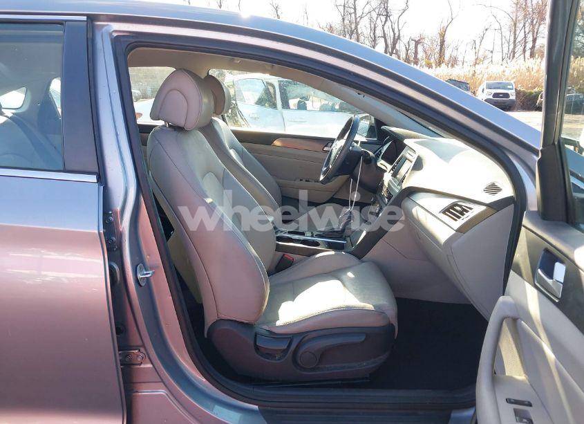 Photo 5 of 2016 Hyundai Sonata SPORT (VIN 5NPE34AF3GH343843)