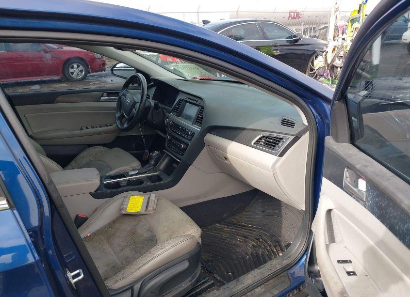 Photo 5 of 2016 Hyundai Sonata SPORT (VIN 5NPE34AF3GH397840)