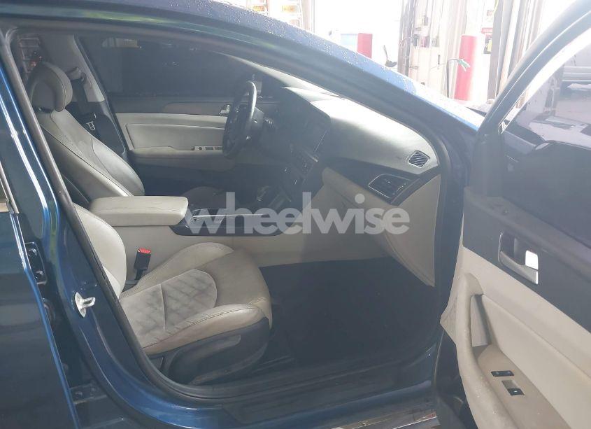 Photo 5 of 2016 Hyundai Sonata SPORT (VIN 5NPE34AF3GH422316)