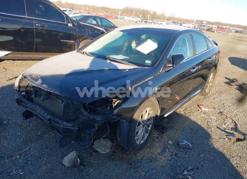 Photo 2 of 2016 Hyundai Sonata SPORT (VIN 5NPE34AF3GH430741)