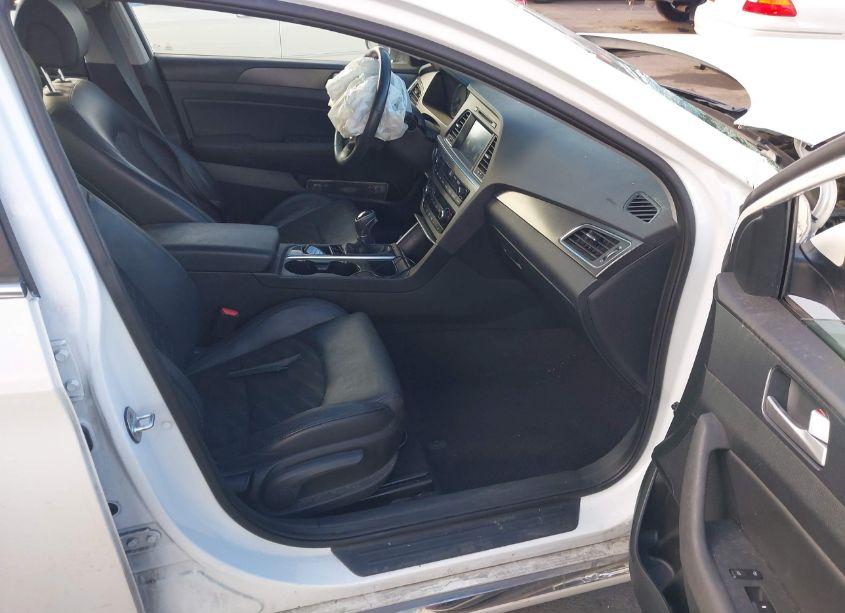 Photo 5 of 2016 Hyundai Sonata SPORT (VIN 5NPE34AF3GH436085)