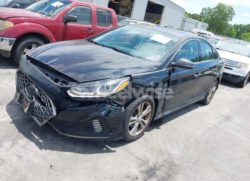 Photo 2 of 2018 Hyundai Sonata SPORT (VIN 5NPE34AF3JH595129)