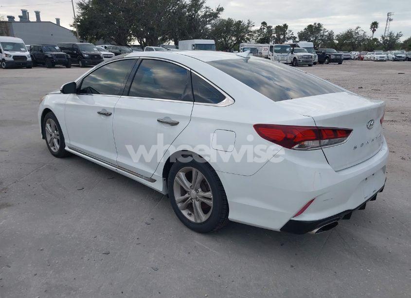 Photo 3 of 2018 Hyundai Sonata SPORT (VIN 5NPE34AF3JH615718)