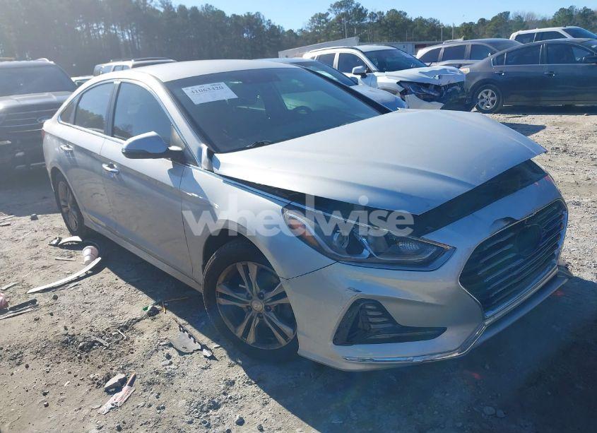 2018 Hyundai Sonata SEL (VIN 5NPE34AF3JH671738) main photo