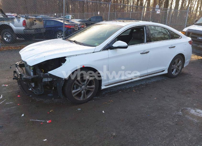 Photo 2 of 2018 Hyundai Sonata SPORT+ (VIN 5NPE34AF3JH727810)