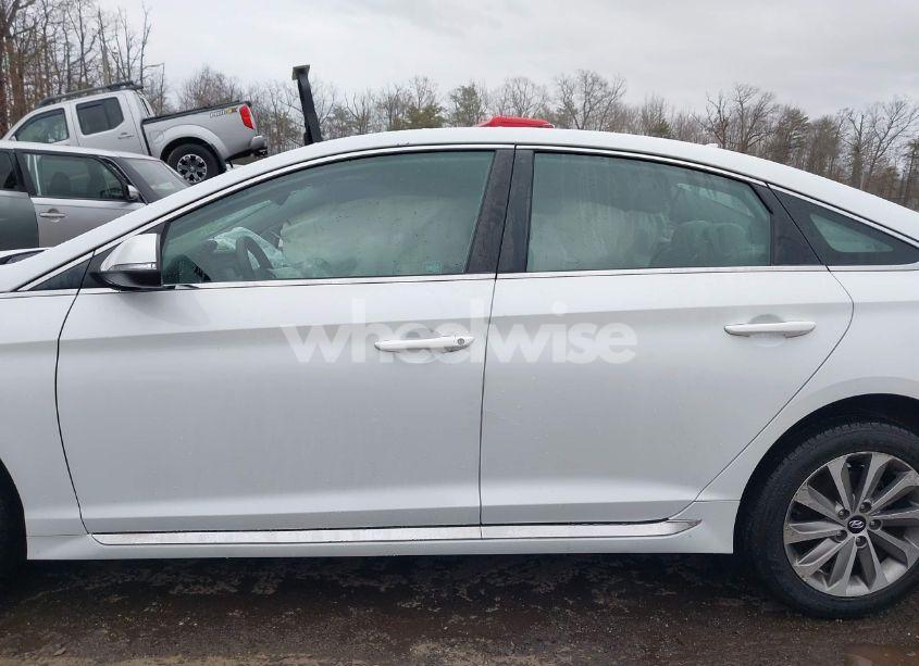 Photo 15 of 2015 Hyundai Sonata SPORT (VIN 5NPE34AF4FH021338)