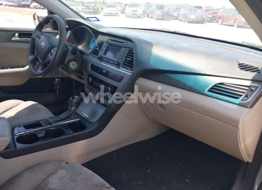 Photo 5 of 2015 Hyundai Sonata SPORT (VIN 5NPE34AF4FH023073)