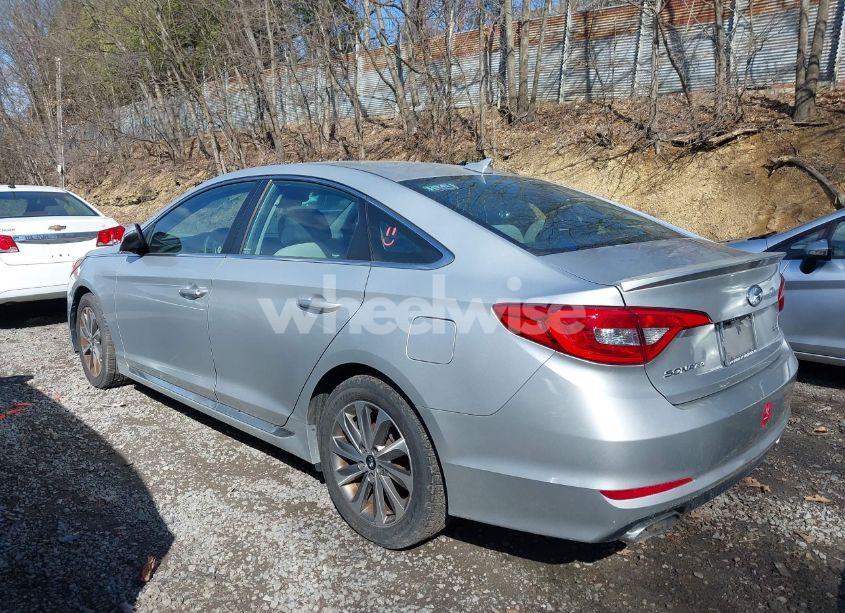 Photo 3 of 2015 Hyundai Sonata SPORT (VIN 5NPE34AF4FH047759)