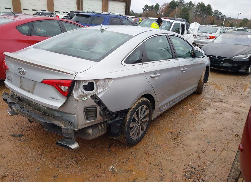 Photo 4 of 2015 Hyundai Sonata SPORT (VIN 5NPE34AF4FH051679)