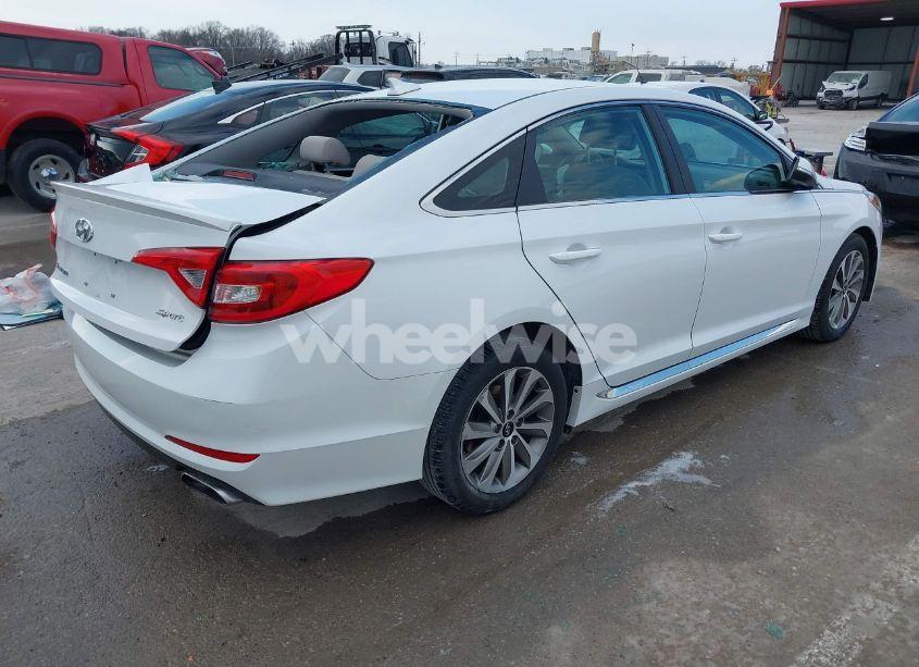 Photo 4 of 2015 Hyundai Sonata SPORT (VIN 5NPE34AF4FH053058)