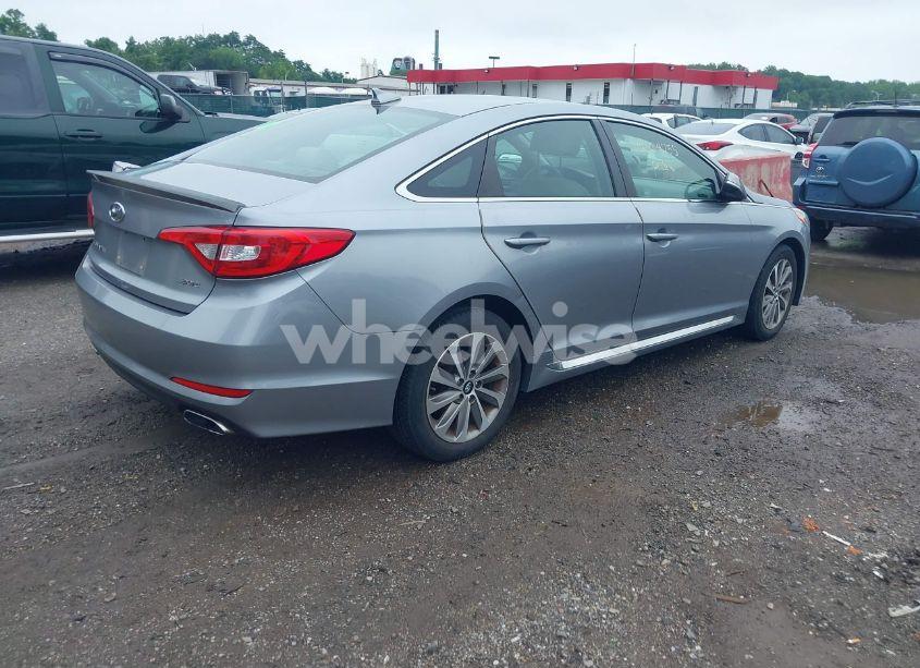 Photo 4 of 2015 Hyundai Sonata SPORT (VIN 5NPE34AF4FH058213)