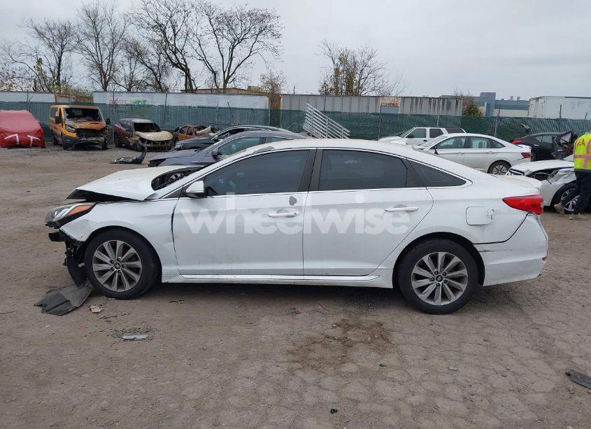 Photo 15 of 2015 Hyundai Sonata SPORT (VIN 5NPE34AF4FH077344)
