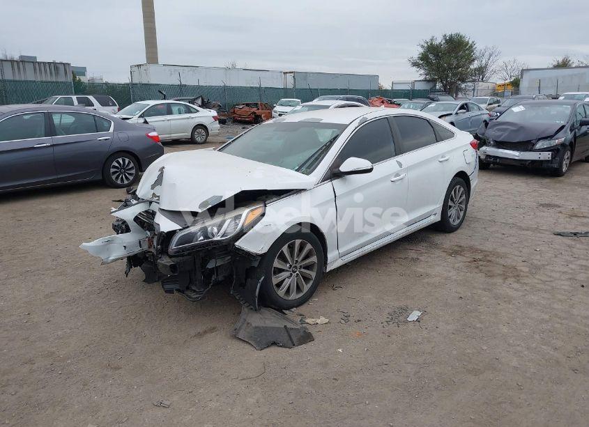 Photo 2 of 2015 Hyundai Sonata SPORT (VIN 5NPE34AF4FH077344)