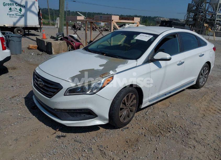 Photo 2 of 2015 Hyundai Sonata SPORT (VIN 5NPE34AF4FH081376)