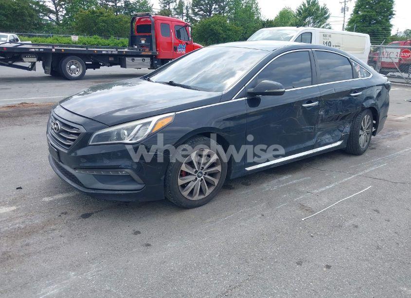 Photo 2 of 2015 Hyundai Sonata SPORT (VIN 5NPE34AF4FH093298)