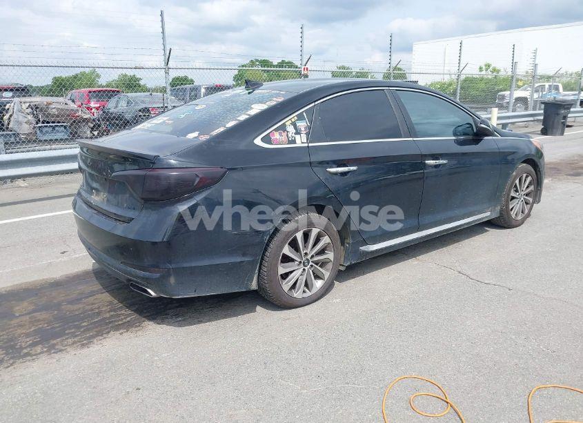 Photo 4 of 2015 Hyundai Sonata SPORT (VIN 5NPE34AF4FH093298)