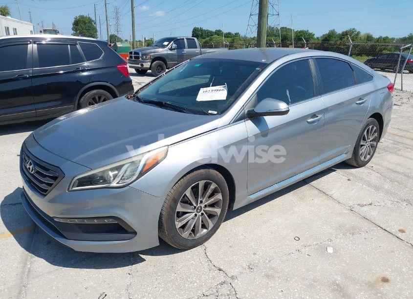 Photo 2 of 2015 Hyundai Sonata SPORT (VIN 5NPE34AF4FH103828)