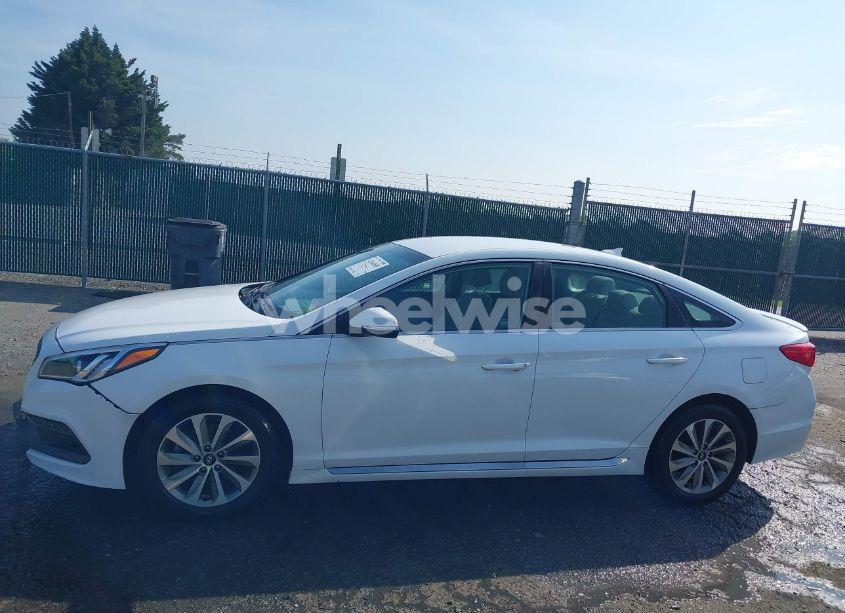 Photo 15 of 2015 Hyundai Sonata SPORT (VIN 5NPE34AF4FH104316)