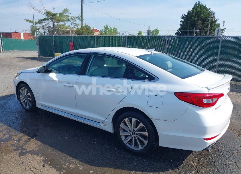 Photo 3 of 2015 Hyundai Sonata SPORT (VIN 5NPE34AF4FH104316)