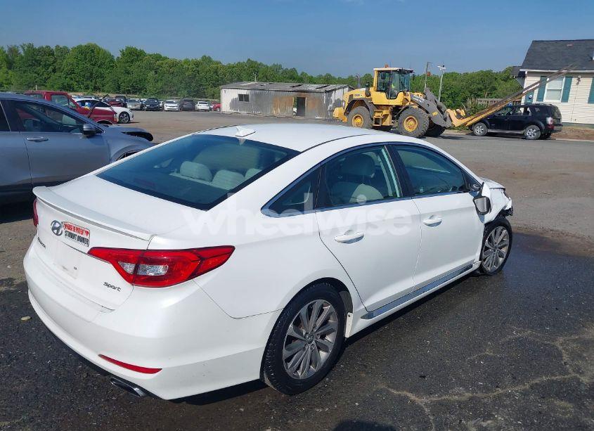 Photo 4 of 2015 Hyundai Sonata SPORT (VIN 5NPE34AF4FH104316)