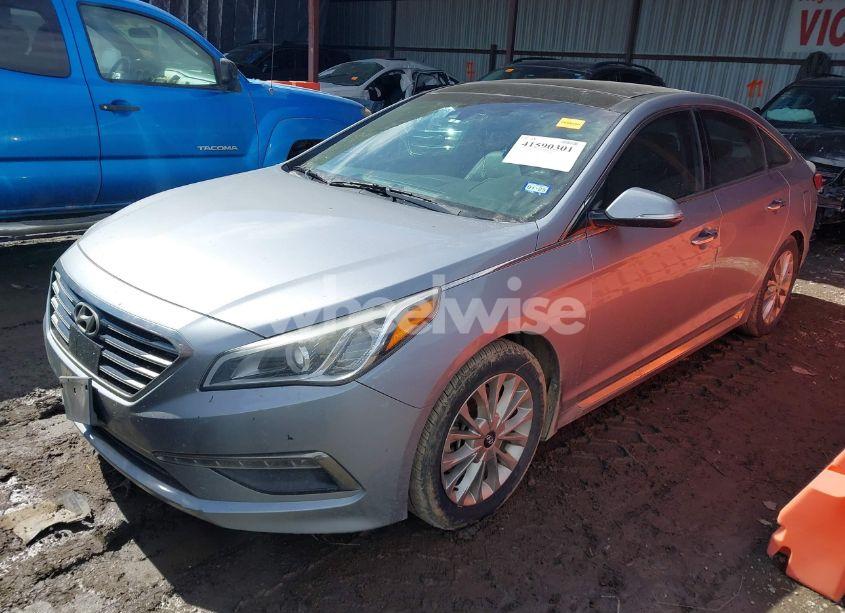 Photo 2 of 2015 Hyundai Sonata LIMITED (VIN 5NPE34AF4FH131130)
