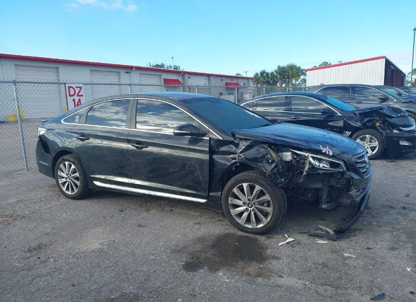 Photo 13 of 2015 Hyundai Sonata SPORT (VIN 5NPE34AF4FH220826)