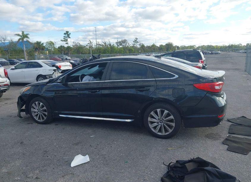 Photo 14 of 2015 Hyundai Sonata SPORT (VIN 5NPE34AF4FH220826)