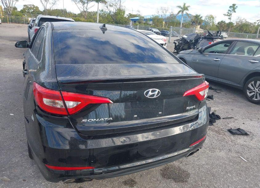 Photo 16 of 2015 Hyundai Sonata SPORT (VIN 5NPE34AF4FH220826)