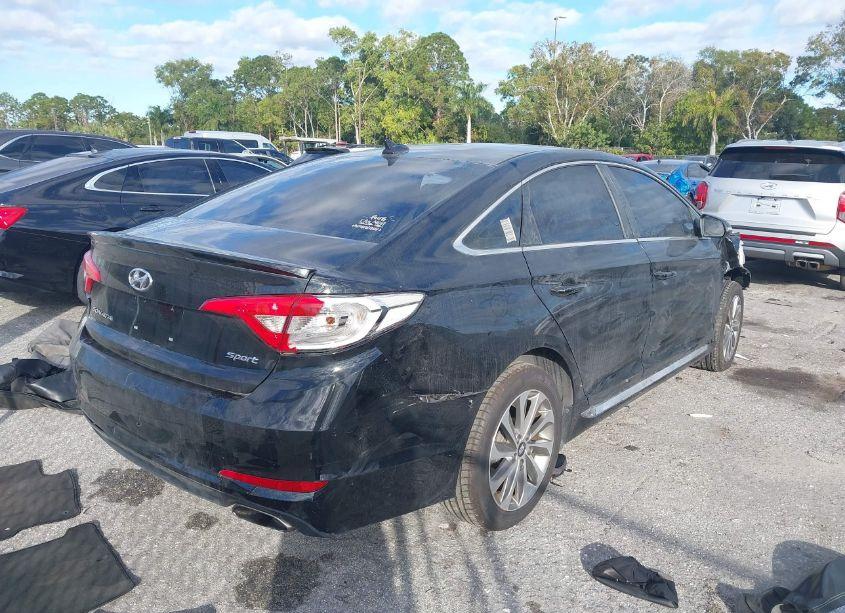 Photo 4 of 2015 Hyundai Sonata SPORT (VIN 5NPE34AF4FH220826)