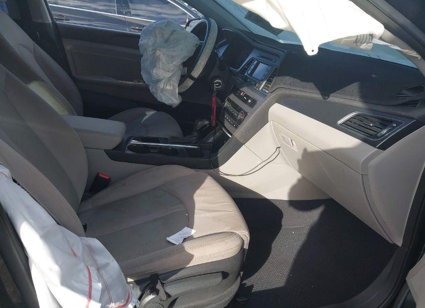 Photo 5 of 2015 Hyundai Sonata SPORT (VIN 5NPE34AF4FH220826)