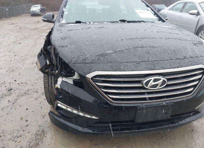 Photo 18 of 2015 Hyundai Sonata LIMITED (VIN 5NPE34AF4FH249744)