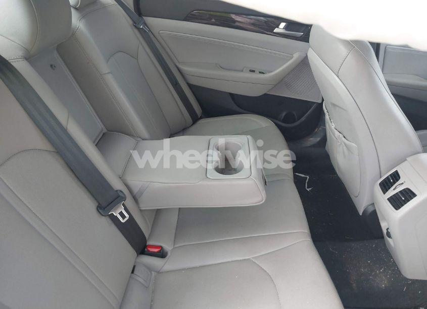 Photo 8 of 2016 Hyundai Sonata LIMITED (VIN 5NPE34AF4GH261085)
