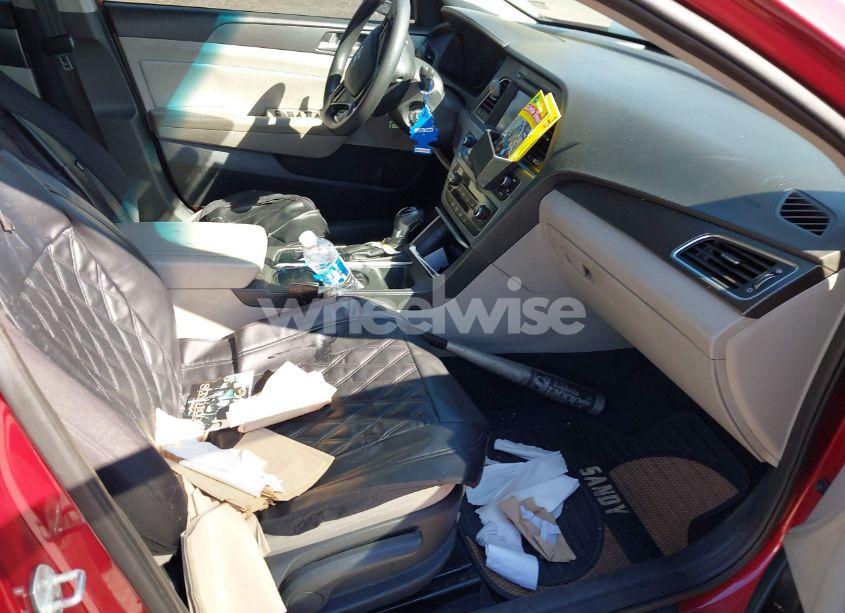 Photo 5 of 2016 Hyundai Sonata SPORT (VIN 5NPE34AF4GH267940)