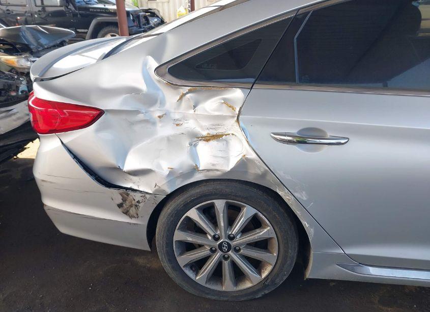 Photo 6 of 2016 Hyundai Sonata LIMITED (VIN 5NPE34AF4GH274550)