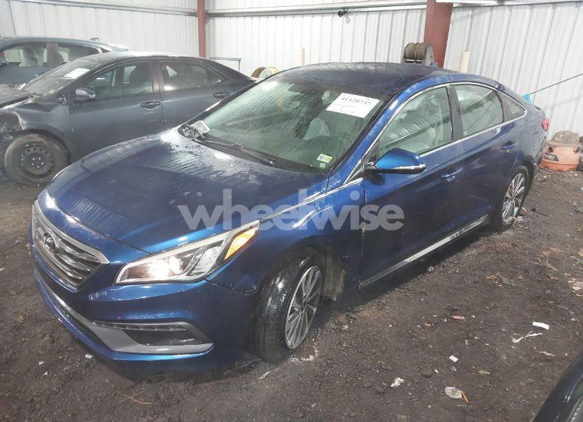 Photo 2 of 2016 Hyundai Sonata SPORT (VIN 5NPE34AF4GH280896)