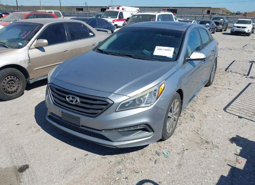 Photo 2 of 2016 Hyundai Sonata SPORT (VIN 5NPE34AF4GH339641)