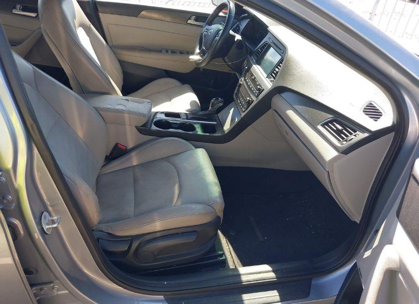 Photo 5 of 2016 Hyundai Sonata SPORT (VIN 5NPE34AF4GH339641)
